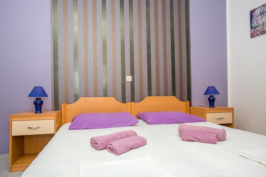 Olivista Croatia Apartments Njivice Esterno foto